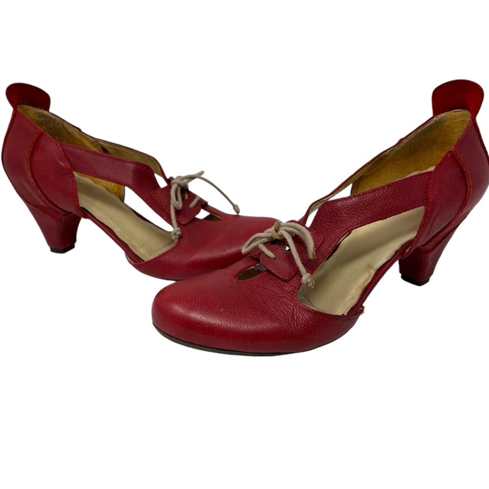 Sergio Tomani red leather side cut out tie front heels EU39